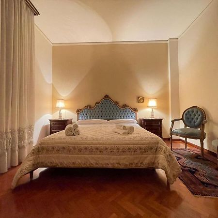 Royal Suite - Near Station & City Center Modena Bagian luar foto