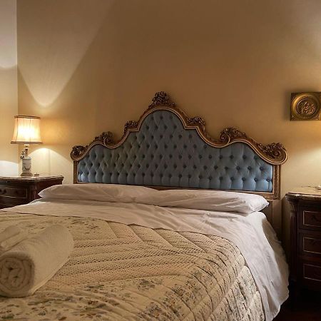 Royal Suite - Near Station & City Center Modena Bagian luar foto