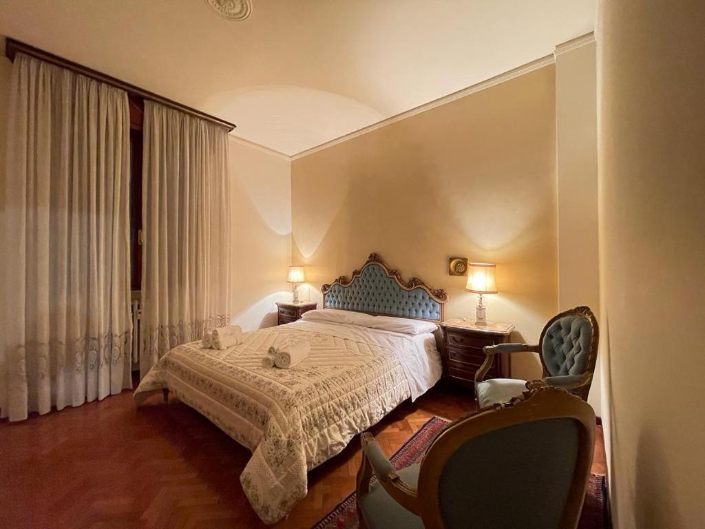 Royal Suite - Near Station & City Center Modena Bagian luar foto