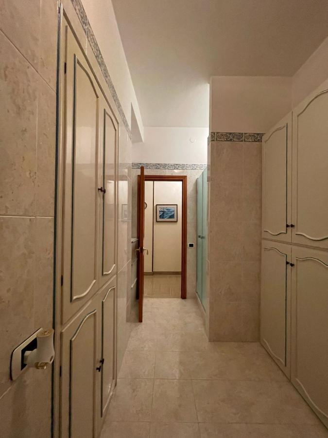 Royal Suite - Near Station & City Center Modena Bagian luar foto