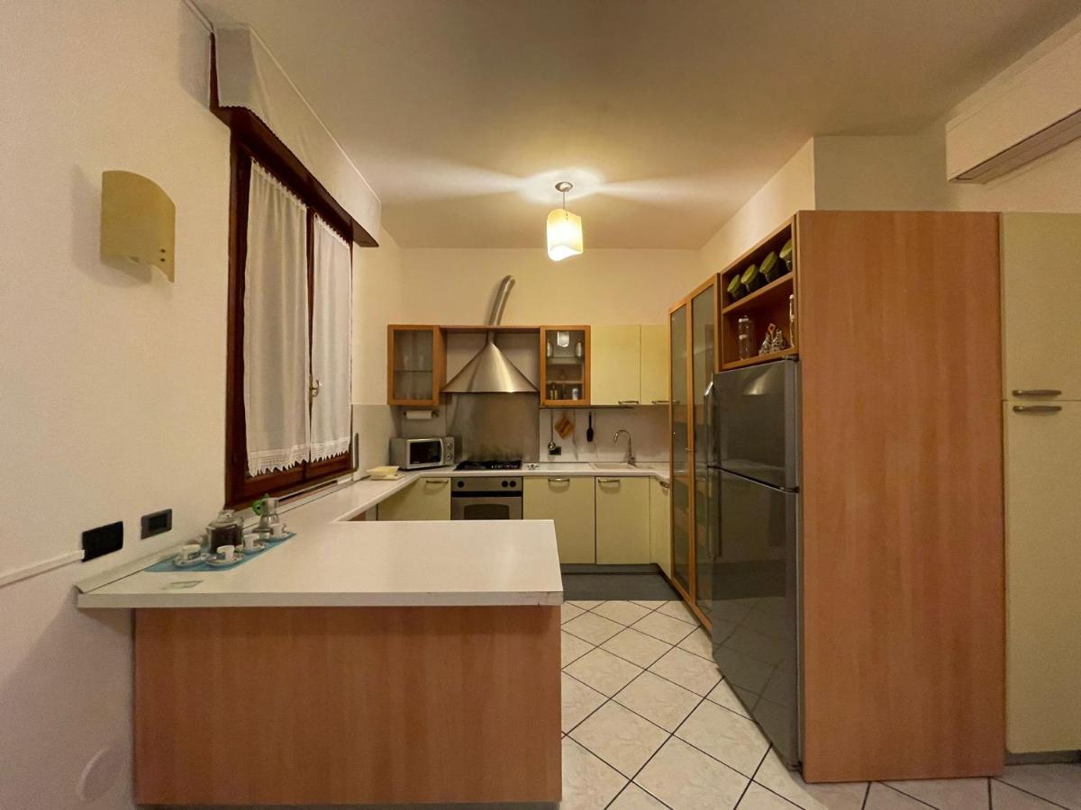 Royal Suite - Near Station & City Center Modena Bagian luar foto